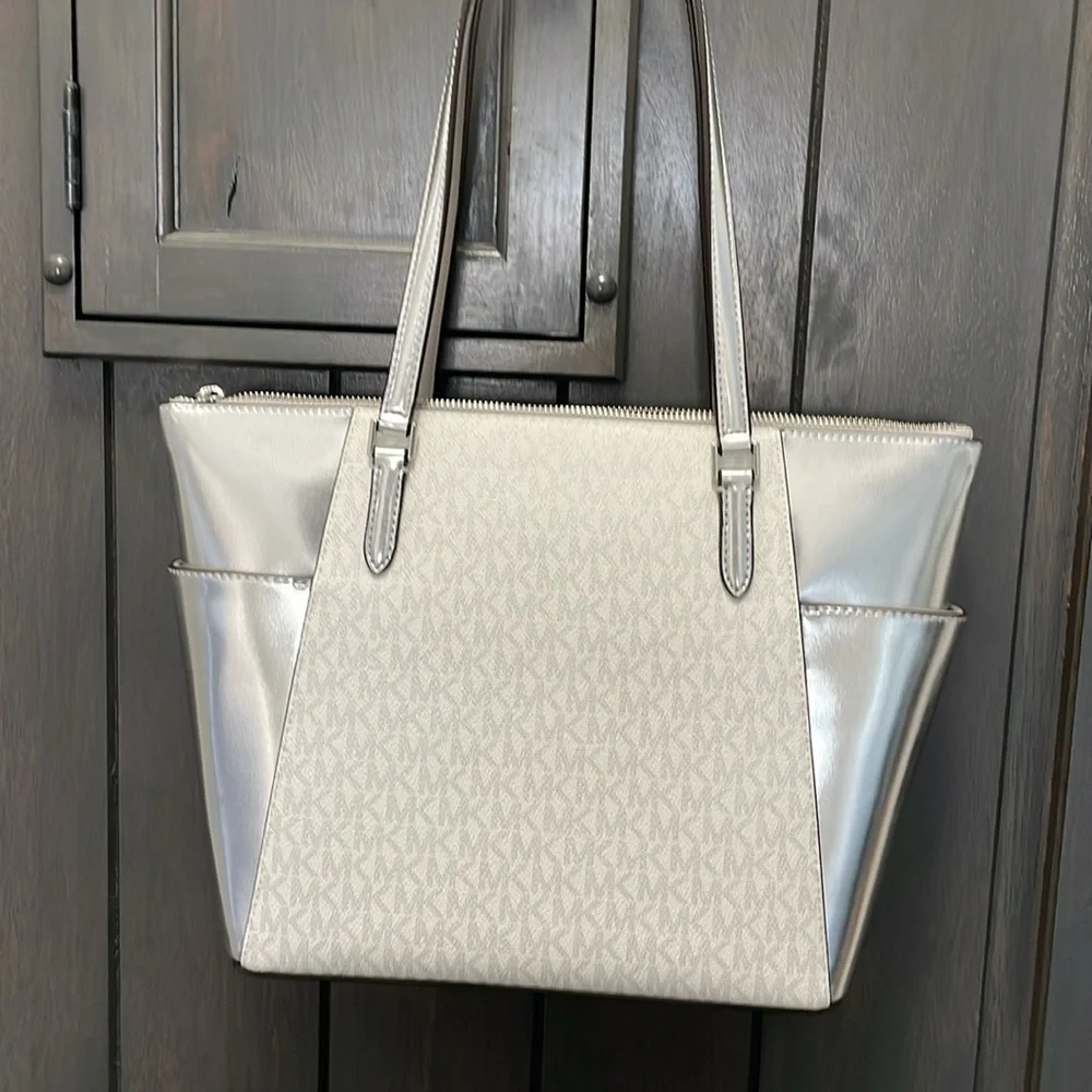 Michael Kors Silver and Cream Tote Bag - Picture 5 of 5
